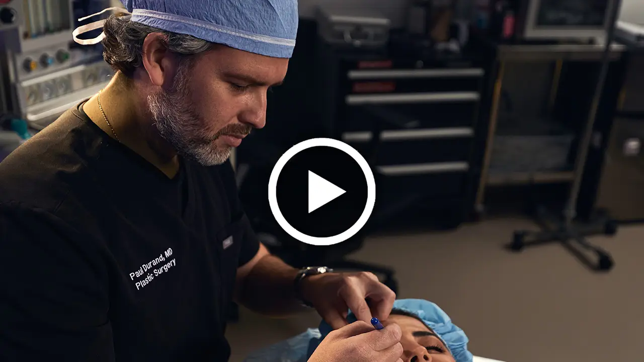 Dr. Paul Durand explica tendencias actuales en cirugía plástica.